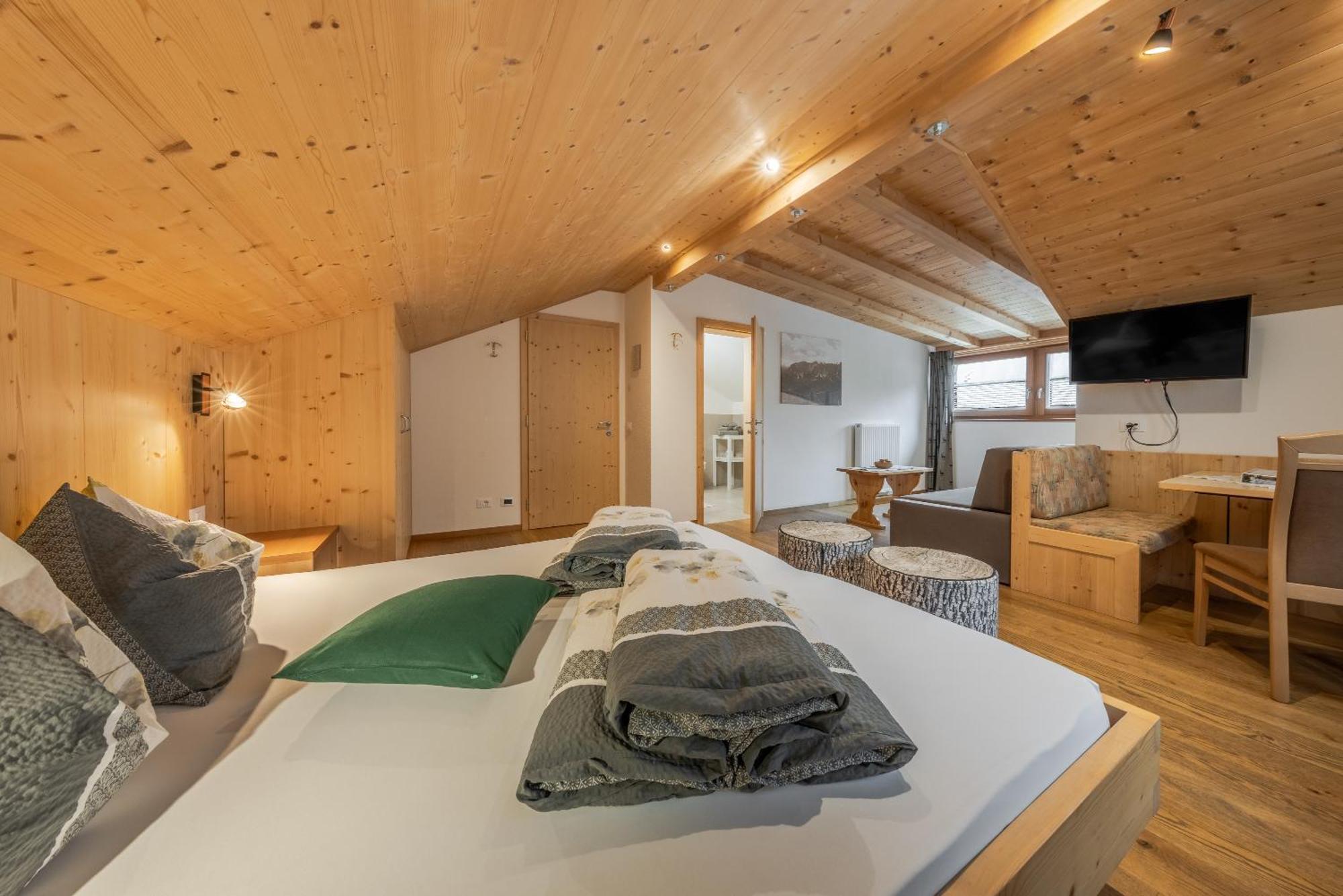 Agriturismo Luech De Vanc ซานมาร์ตีโน อิน บาร์เดีย ภายนอก รูปภาพ