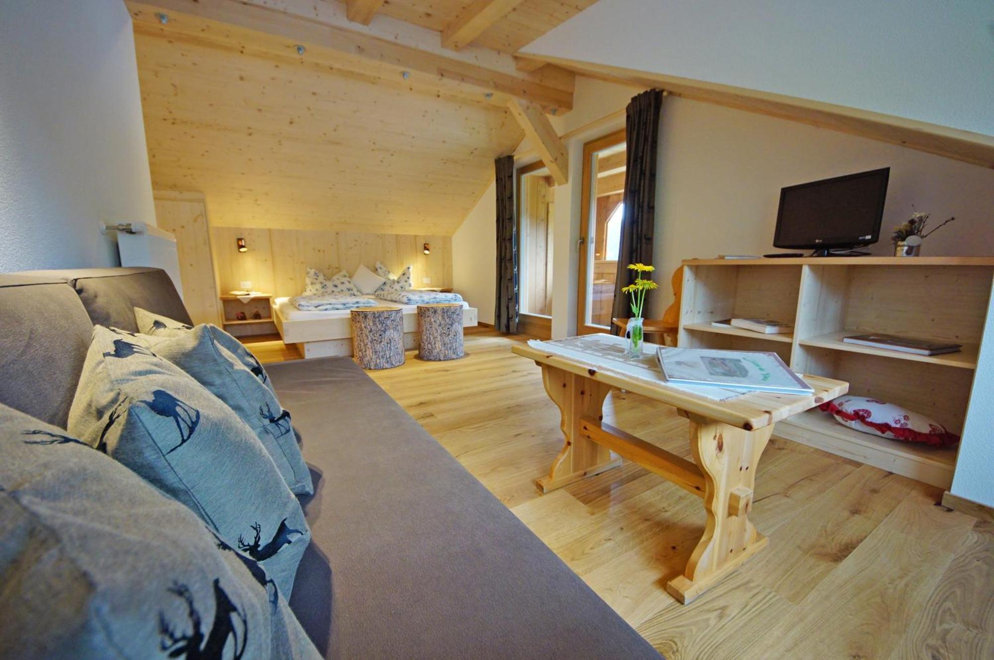 Agriturismo Luech De Vanc ซานมาร์ตีโน อิน บาร์เดีย ภายนอก รูปภาพ